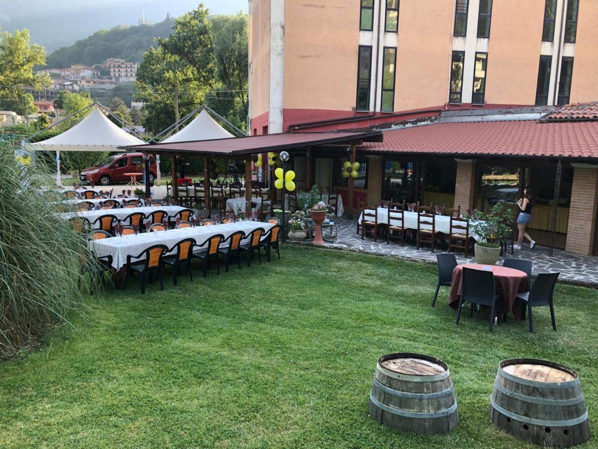Hotel River Civitella Roveto エクステリア 写真